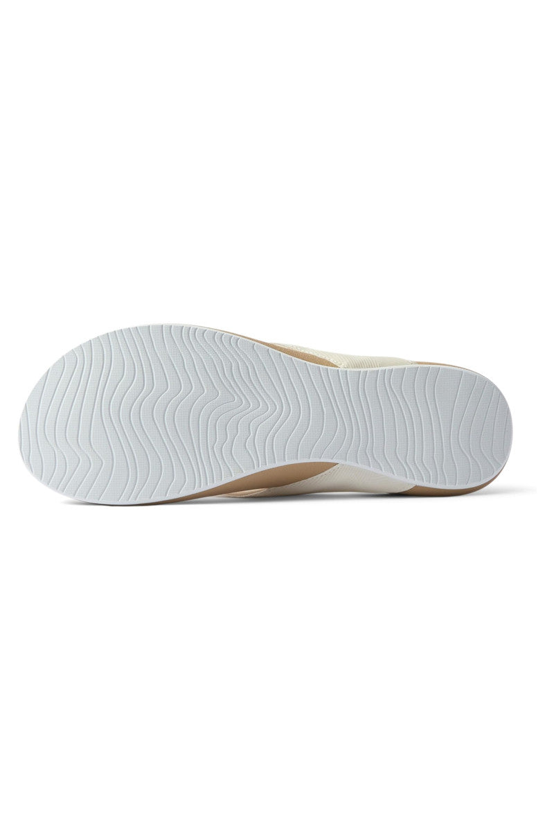 Reef Cushion Melody