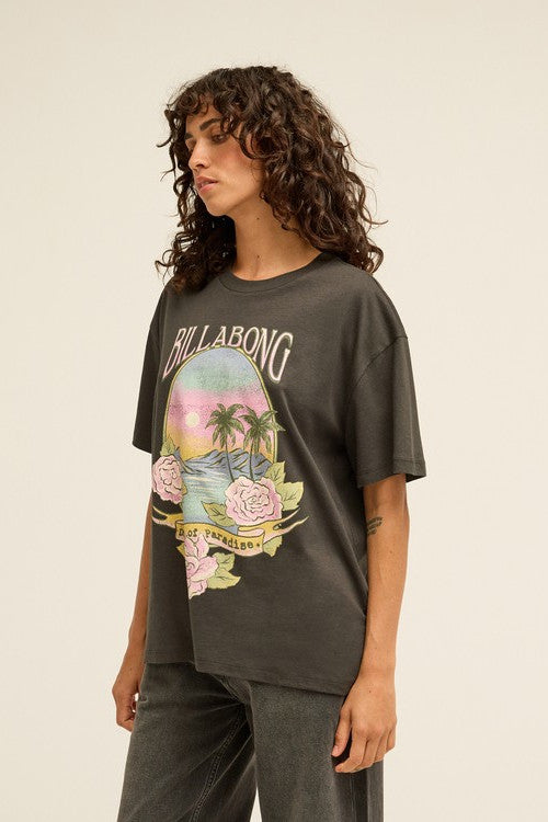 Dreamy Memories Tee