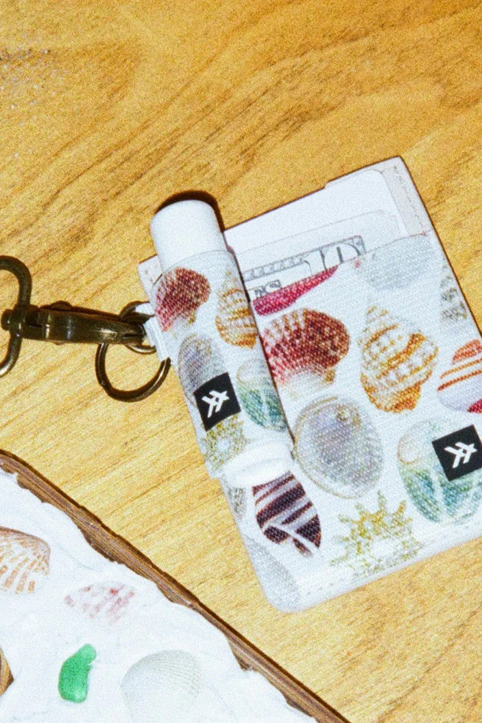 Thread 25 Lip Balm Holder