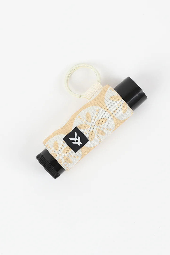 Thread 25 Lip Balm Holder