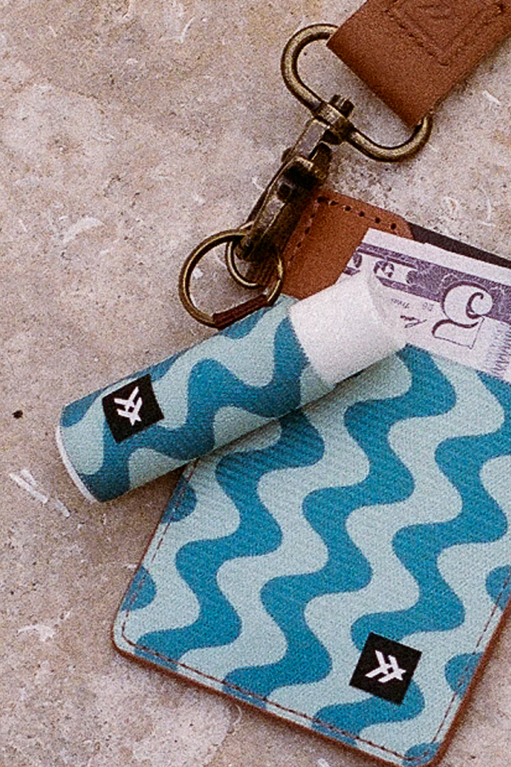 Thread 25 Lip Balm Holder