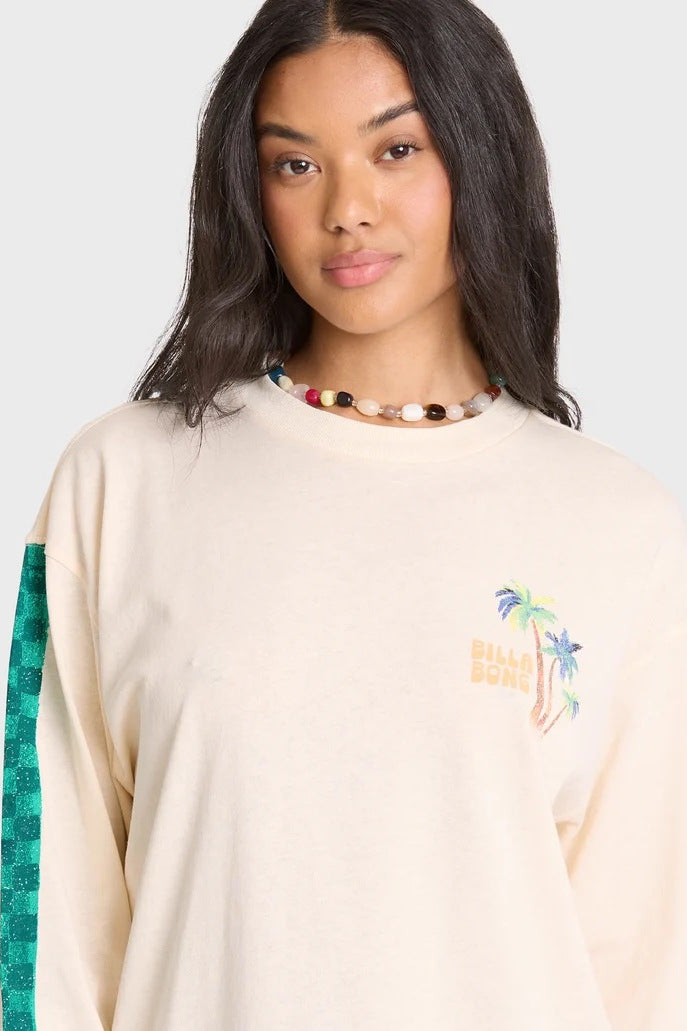 On Vacay L/S Tee