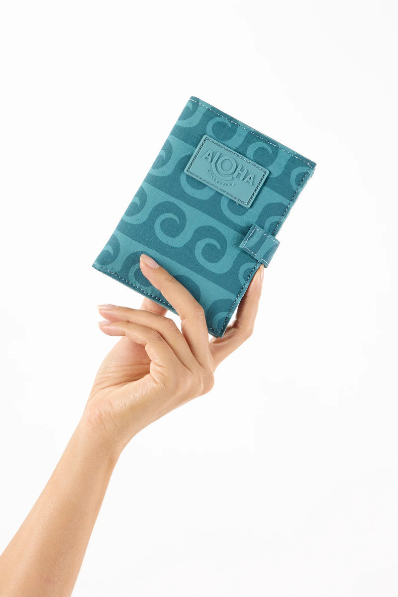 Party Wave Passport Holder