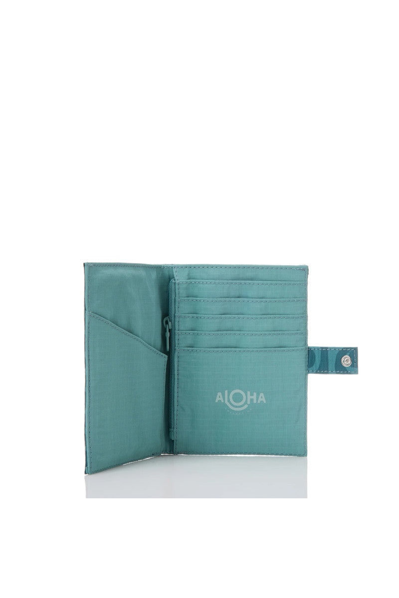 Party Wave Passport Holder