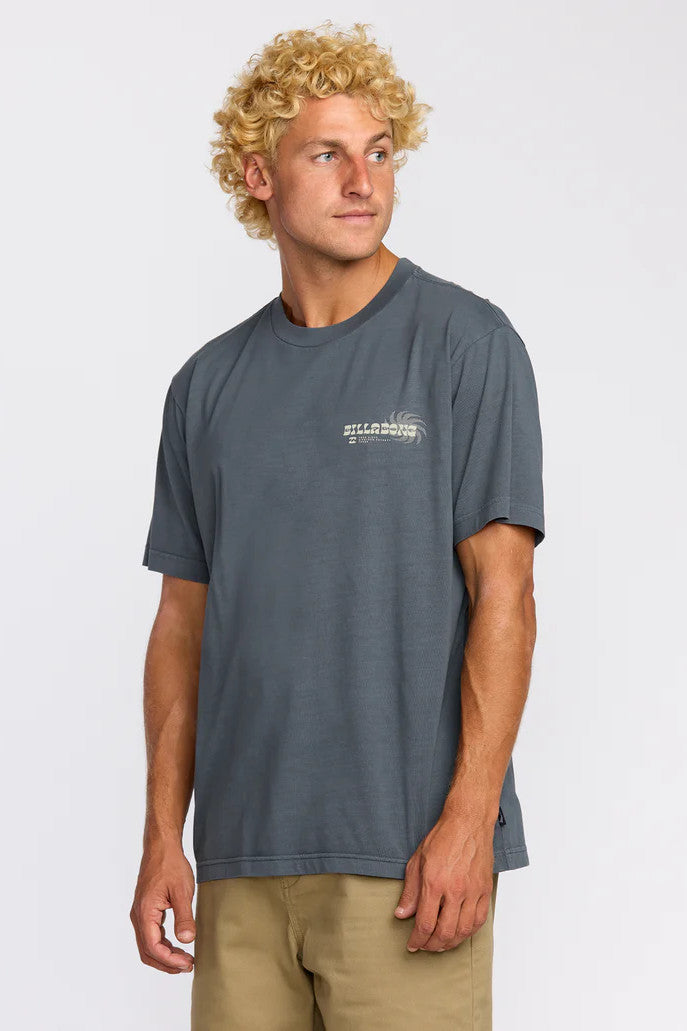 Single Fin Tee