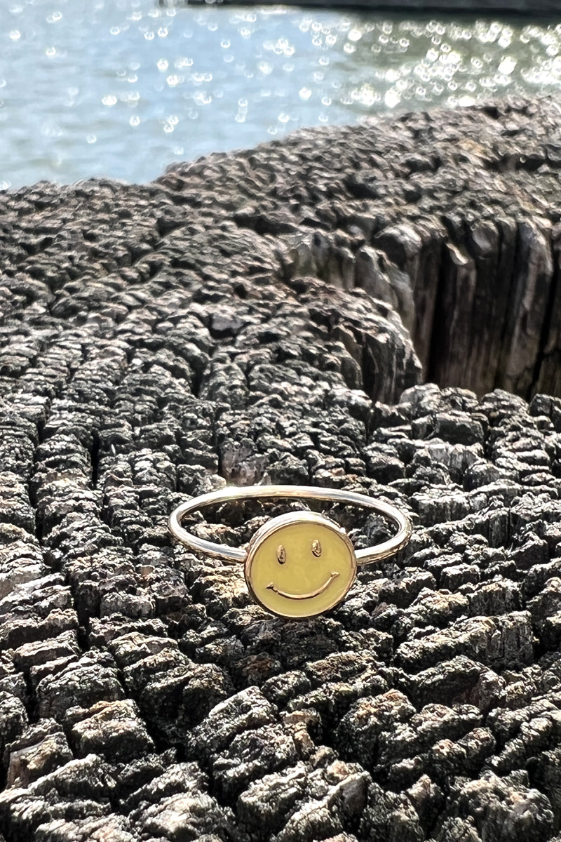 ring smiley